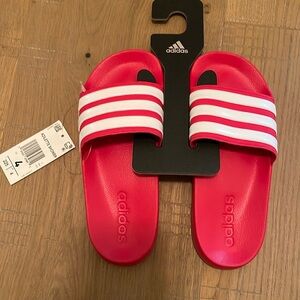 Kids Adidas slides size 4